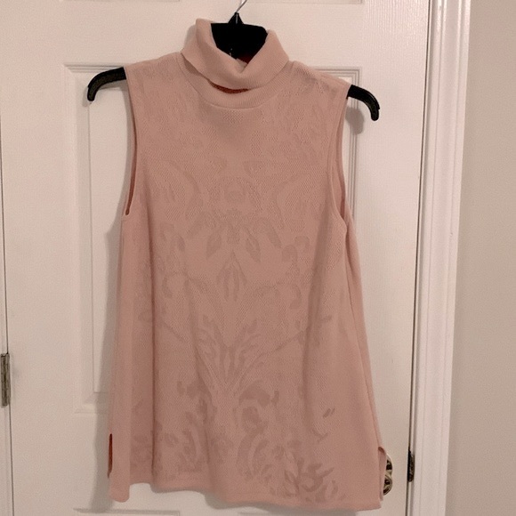 Chico’s sleeveless with long sleeve sweater set - Picture 1 of 7